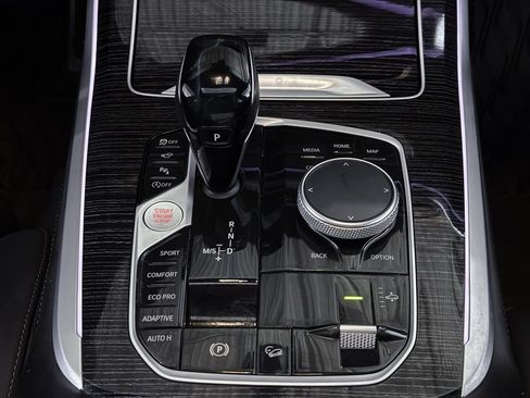 Used 2022 BMW X7 M50i image 48