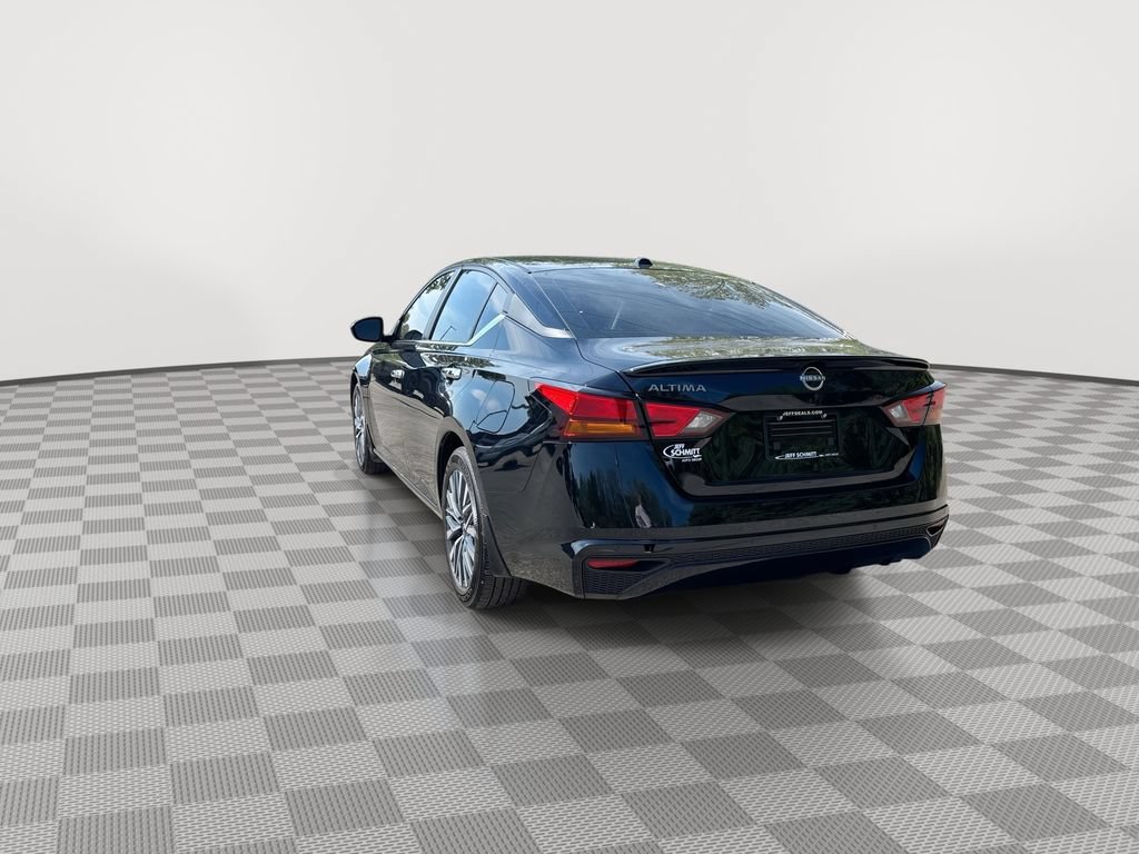 Certified 2025 Nissan Altima 2.5 SV FWD image 10