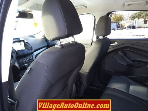 Used 2017 Ford Escape SE w/ Equipment Group 201A image 22