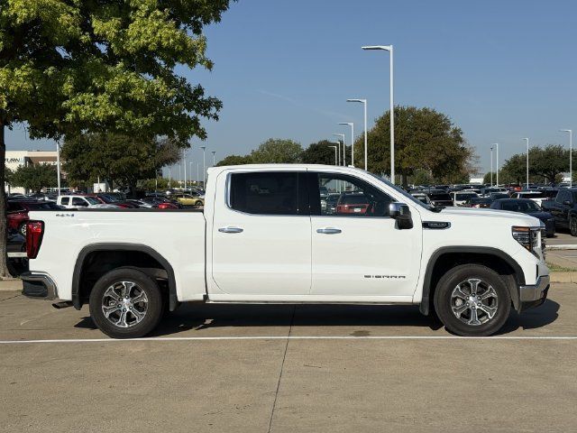 Used 2025 GMC Sierra 1500 SLT AWD/4WD image 3
