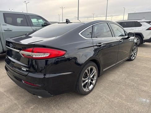 Used 2019 Ford Fusion SEL image 10