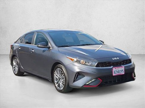 Used 2022 Kia Forte GT-Line FWD image 3