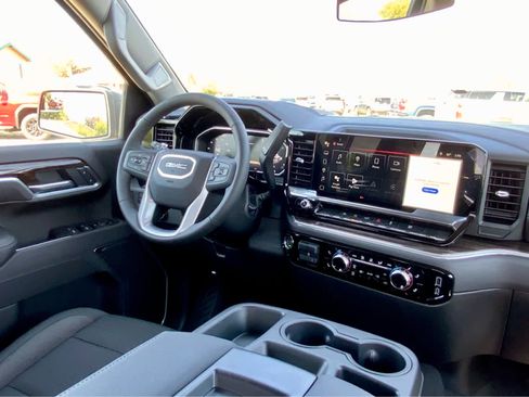 New 2026 GMC Sierra 1500 Elevation image 42