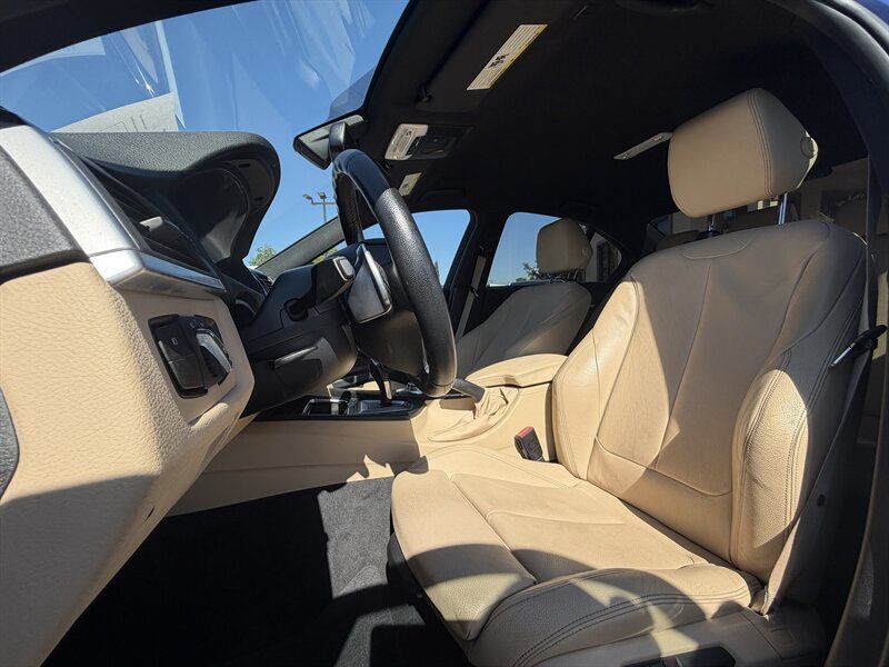 Used 2017 BMW 330e RWD image 12