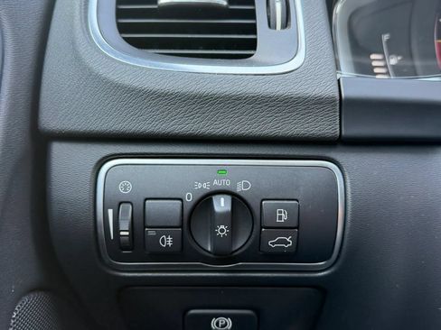 Used 2014 Volvo S60 T5 FWD image 21