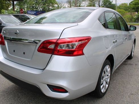 Used 2019 Nissan Sentra S FWD image 8