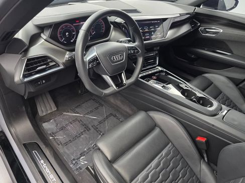 Used 2022 Audi e-tron GT Prestige AWD/4WD image 10