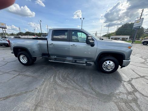 Used 2025 Chevrolet Silverado 3500 LT w/ Safety Package image 12