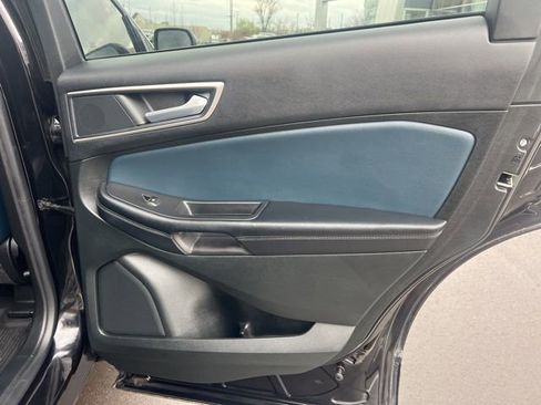 Used 2023 Ford Edge SEL w/ Sport Appearance Package image 14