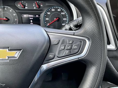 Used 2023 Chevrolet Malibu LT FWD image 19