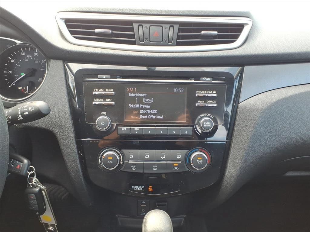 Used 2016 Nissan Rogue S FWD image 28