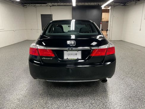 Used 2014 Honda Accord EX image 5