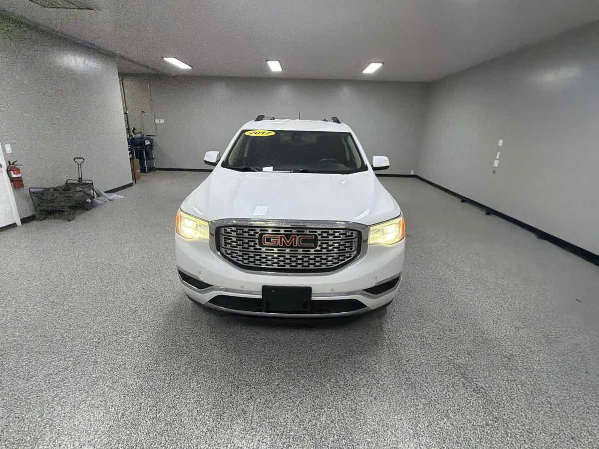 Used 2017 GMC Acadia Denali FWD image 8