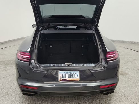 Used 2018 Porsche Panamera 4 AWD/4WD image 21