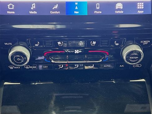 Used 2022 Jeep Grand Cherokee L Overland w/ Advanced Protech Group III image 14