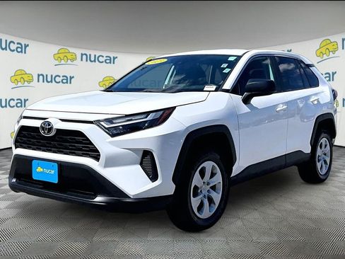 Used 2025 Toyota RAV4 LE AWD/4WD image 3