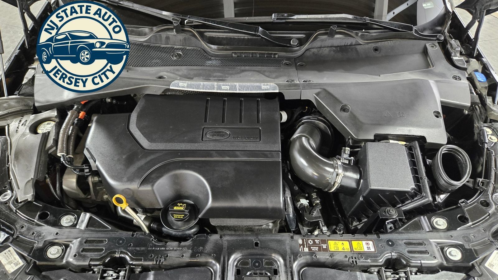 Used 2022 Land Rover Range Rover Evoque SE AWD/4WD image 39