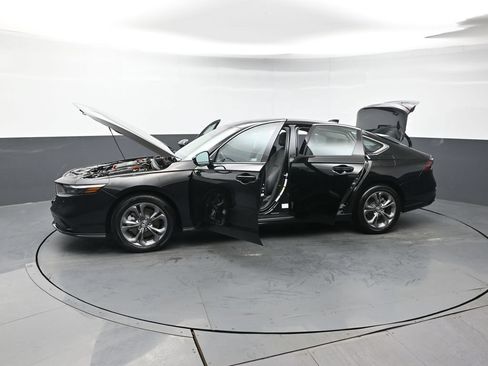 Used 2023 Honda Accord EX-L image 42