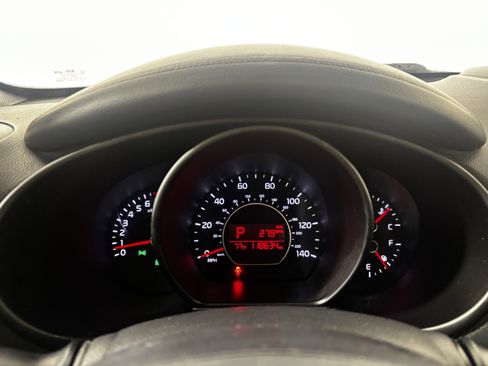 Used 2014 Kia Soul ! w/ Sun & Sound Package image 25