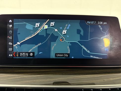 Used 2018 BMW 530i RWD image 18