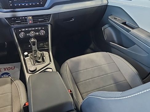 Used 2024 Volkswagen Taos SE image 22