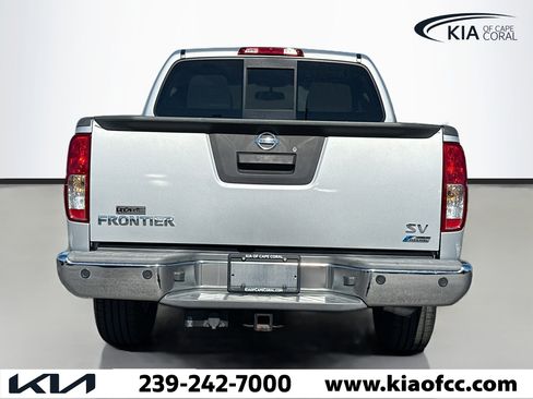 Used 2018 Nissan Frontier SV w/ Value Truck Package image 4