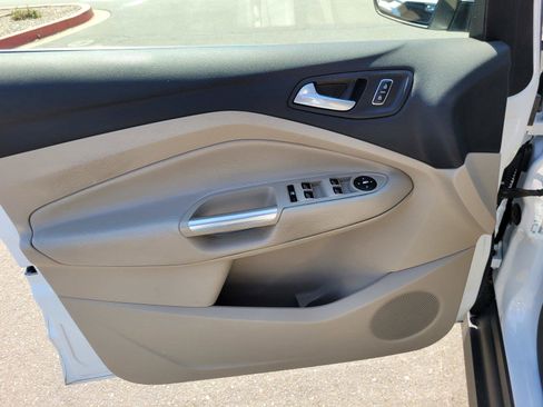 Used 2015 Ford C-MAX SEL w/ Equipment Group 302A FWD image 21