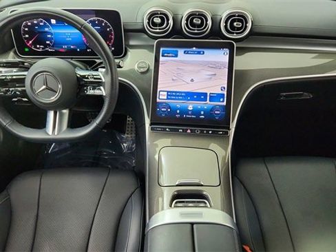 Used 2025 Mercedes-Benz CLE 300 4MATIC Cabriolet image 38