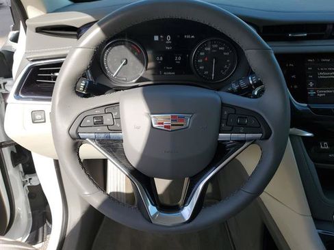 Used 2021 Cadillac XT6 Premium Luxury FWD image 55