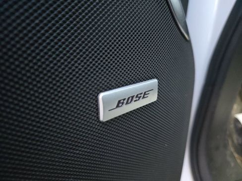 Used 2021 GMC Yukon Denali w/ Denali Premium Package image 9