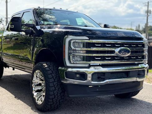 Used 2023 Ford F250 Lariat w/ Lariat Ultimate Package AWD/4WD image 7