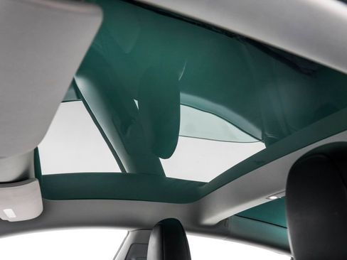 Used 2023 Tesla Model 3 Standard Range RWD image 18