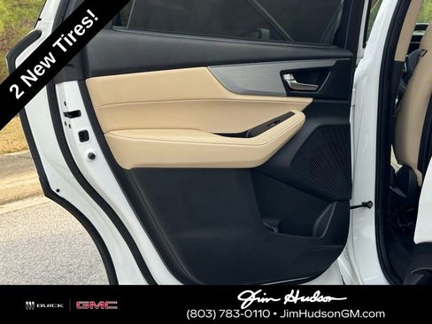 Used 2023 Acura MDX SH-AWD w/ Technology Package image 23