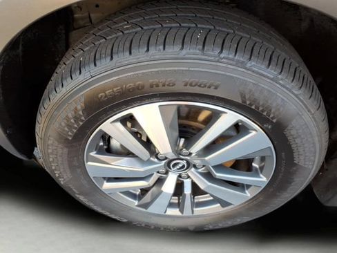 Used 2025 Nissan Pathfinder SL w/ Cargo Package AWD/4WD image 9