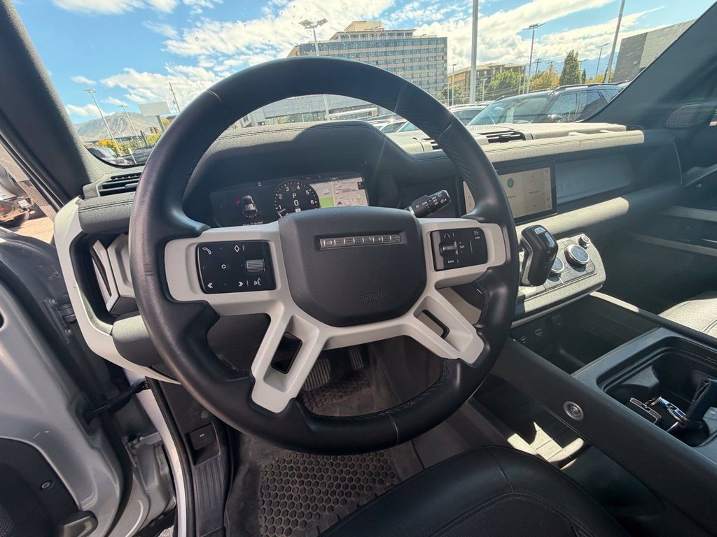 Used 2023 Land Rover Defender 110 S AWD/4WD image 10