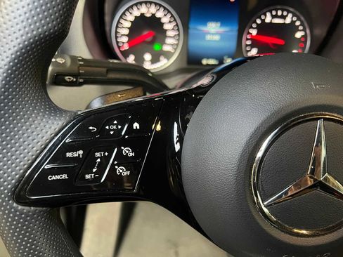 Used 2025 Mercedes-Benz Sprinter 2500 image 26