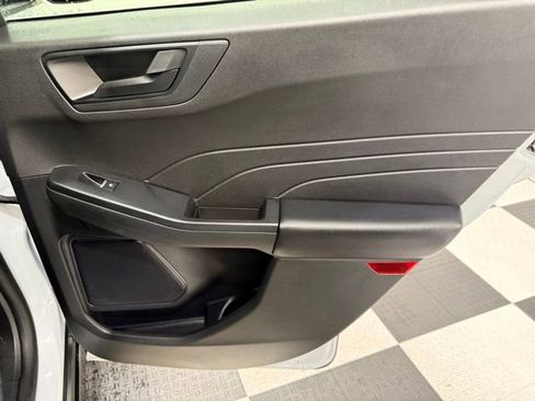 Used 2025 Ford Escape Active image 24