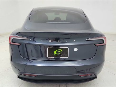 Used 2025 Tesla Model 3 Long Range image 10