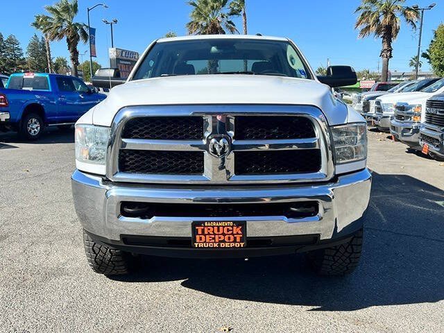 Used 2016 RAM 3500 Tradesman w/ Chrome Appearance Group AWD/4WD image 3