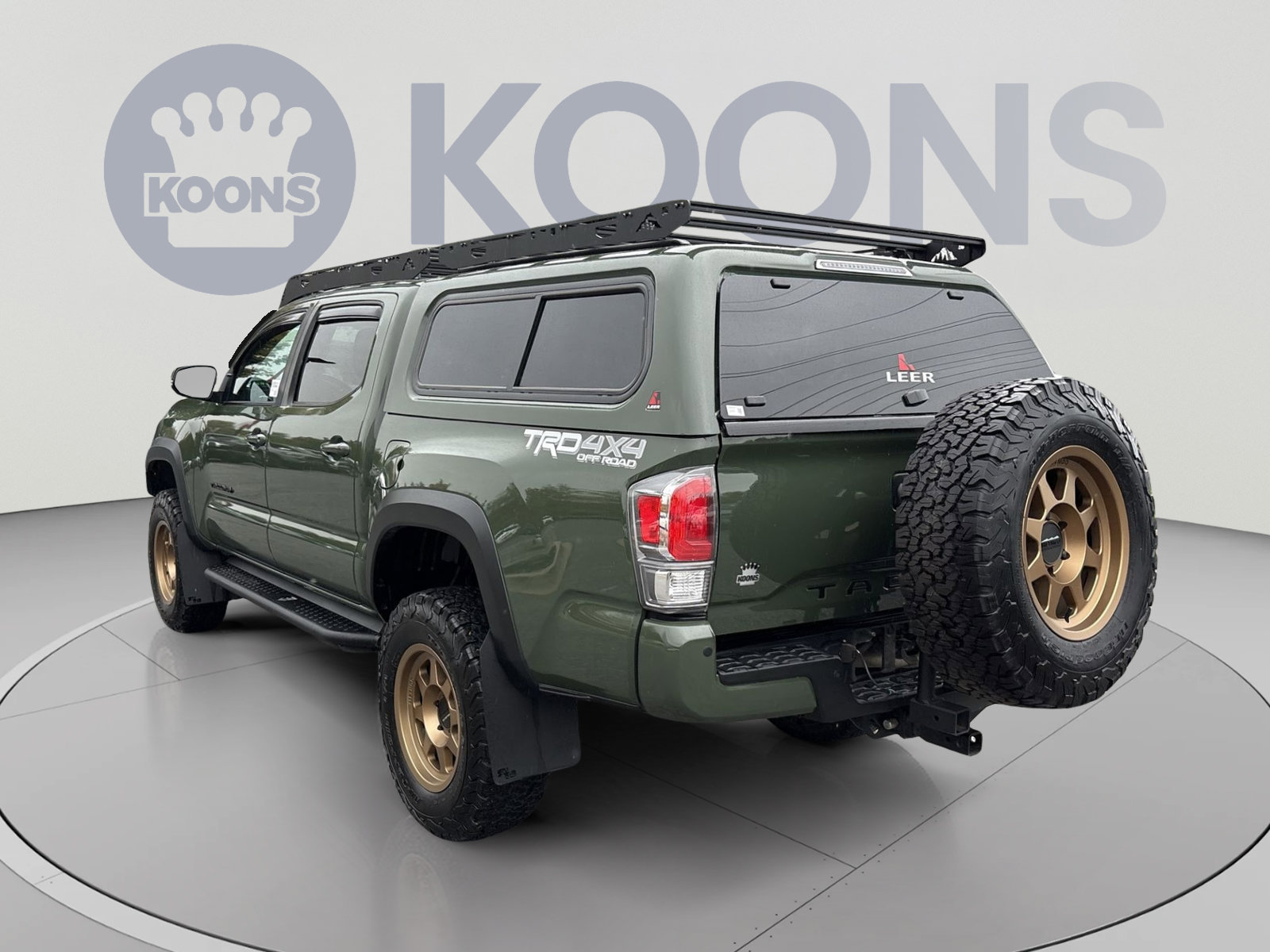 Used 2021 Toyota Tacoma TRD Off-Road w/ Technology Package AWD/4WD image 4