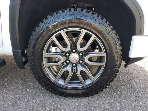 Used 2020 GMC Sierra 1500 AT4 w/ AT4 Premium Package AWD/4WD image 5