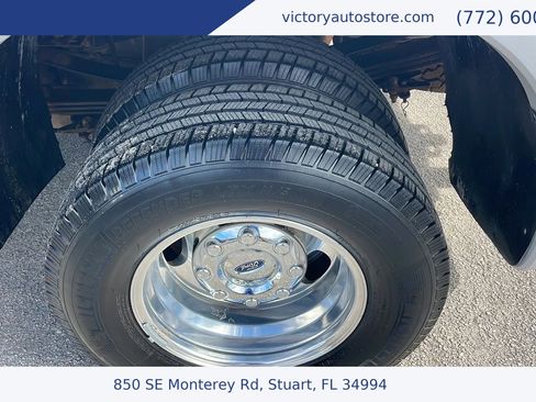 Used 2015 Ford F350 Lariat w/ Lariat Ultimate Package image 6