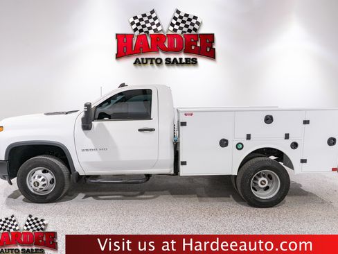 Used 2023 Chevrolet Silverado 3500 W/T w/ WT Convenience Package AWD/4WD image 1