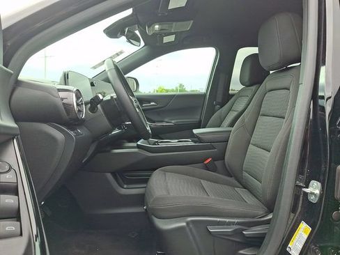 Used 2025 Chevrolet Equinox LT FWD image 13