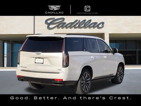 Used 2021 Cadillac Escalade Sport w/ Driver Assist Tech Package AWD/4WD image 3
