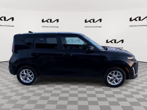 Certified 2024 Kia Soul LX w/ Option Group 015 image 9