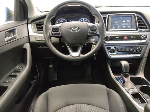 Used 2018 Hyundai Sonata SE FWD image 22