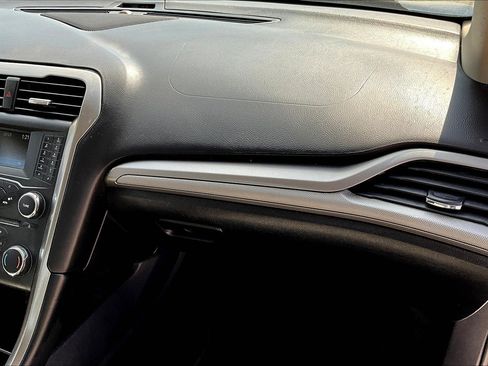 Used 2018 Ford Fusion S image 21