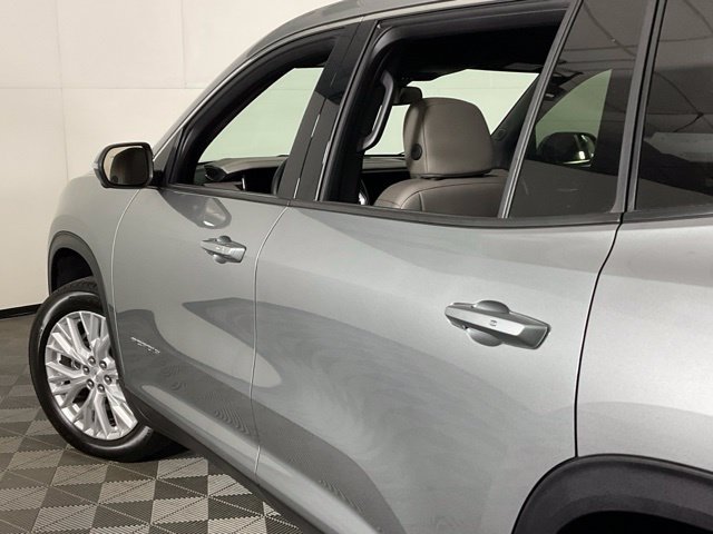 Used 2025 GMC Acadia Elevation w/ Elevation Premium Package FWD image 38