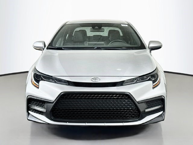 Used 2020 Toyota Corolla SE FWD image 2